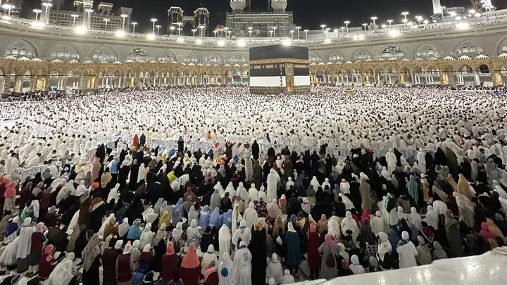 16 Ocak 2027 Hareketli 15 Günlük Umre | Hisar Turizm