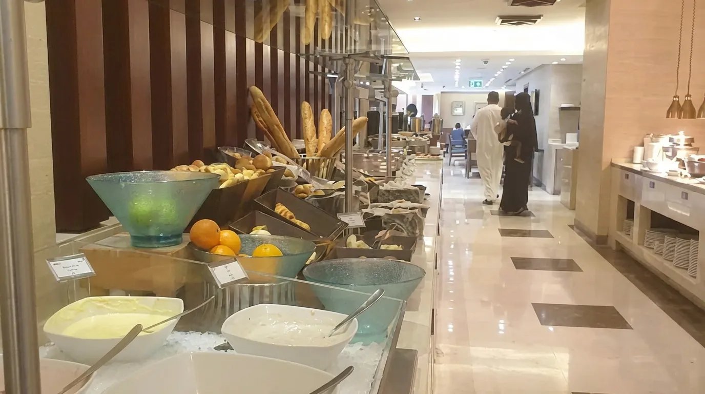 Sheraton Makkah büfe alanı