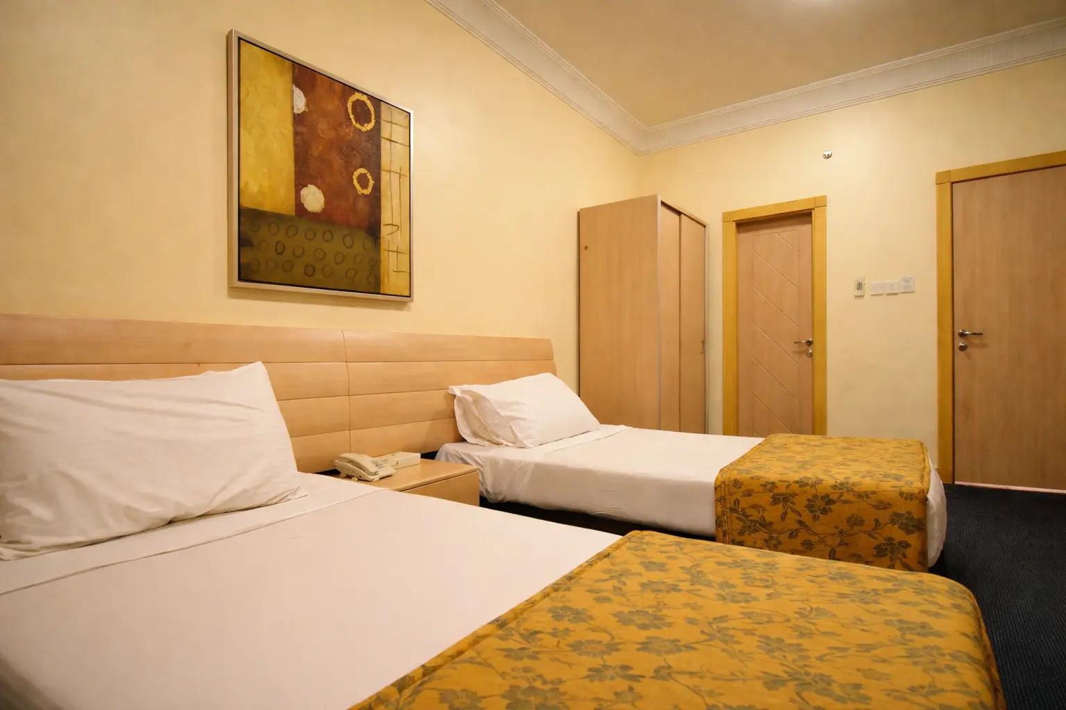 Al Noor Hotel oda