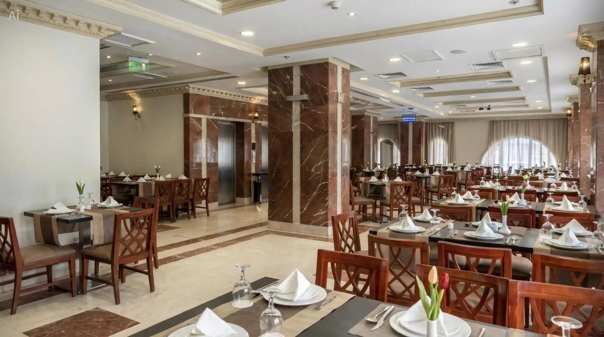 Durrat Al Eiman Hotel restoran