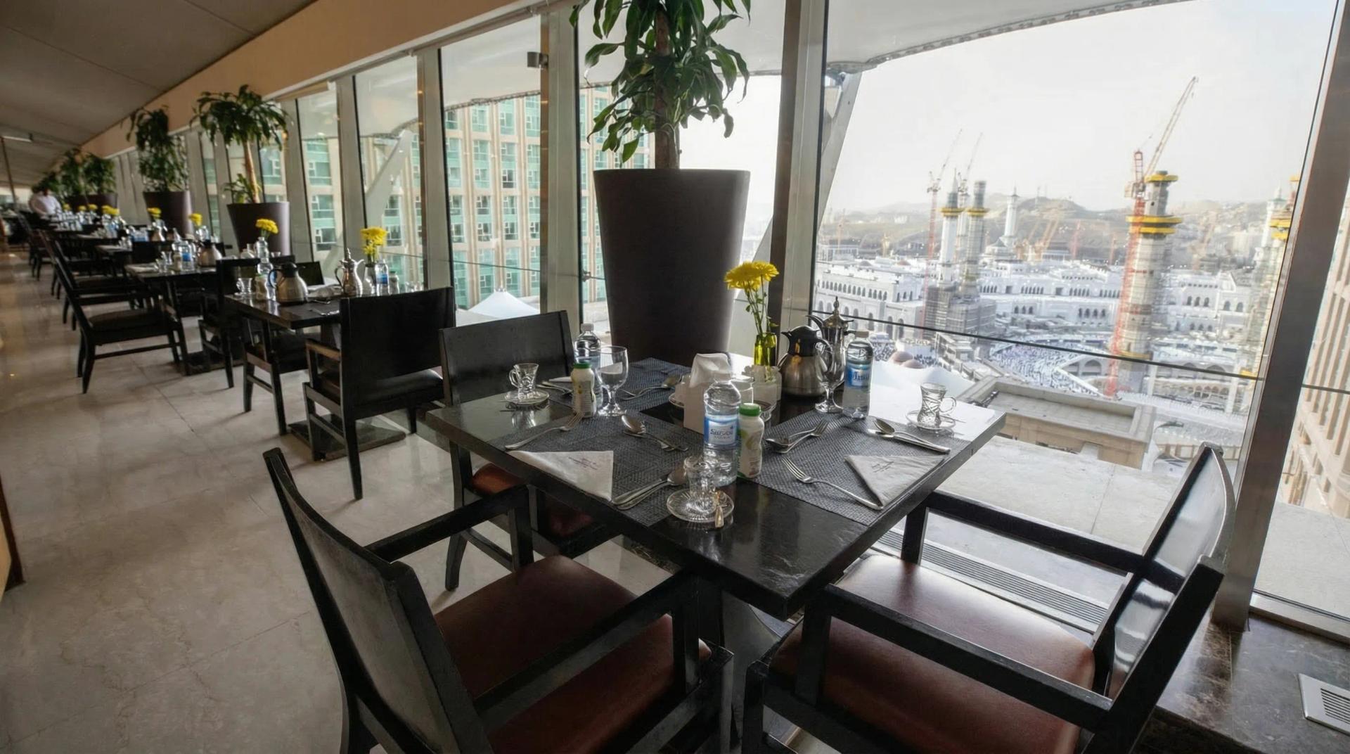Fairmont Makkah Clock Royal Tower restoran