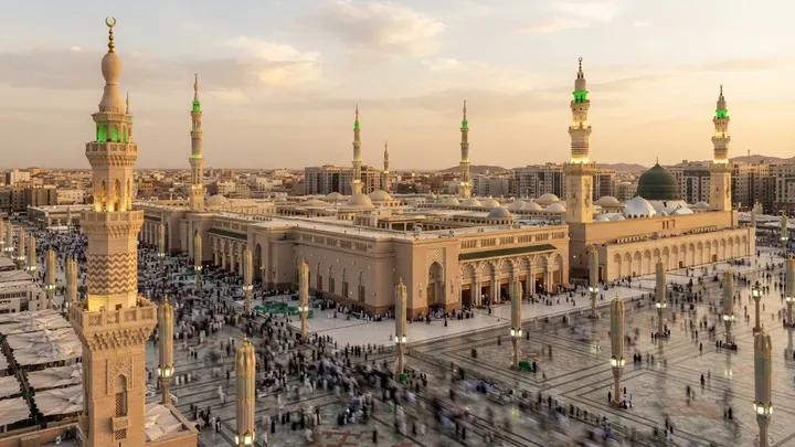 17 Aralık 2026 | Sabiha Gökçen Çıkışlı 15 Günlük Umre | Hisar Turizm