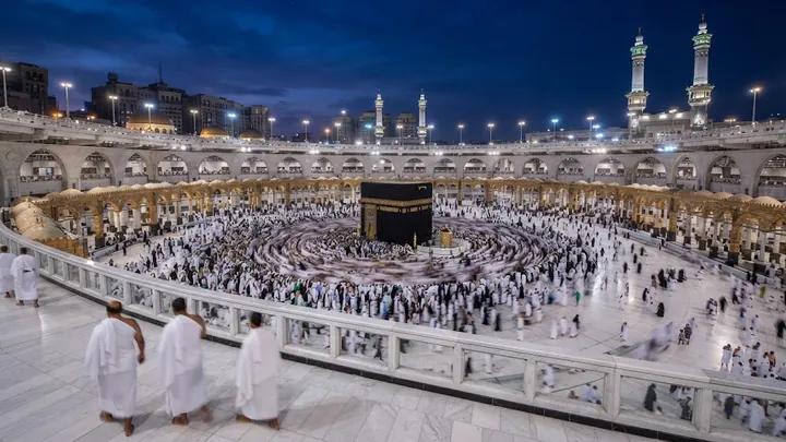 Sömestir Umresi - 14 Günlük | Selamet Turizm