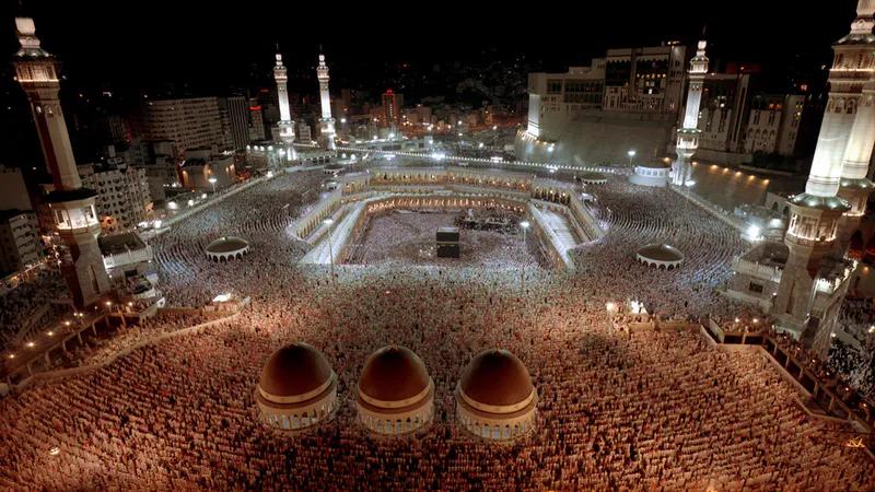 26 Kasım 2026 Hareketli 20 Günlük Umre | Hennes Tour