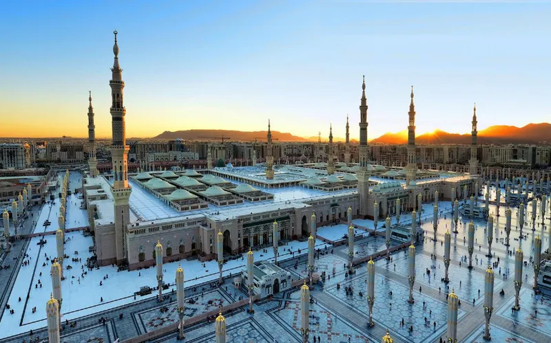 19 Ekim 2026 Hareketli 20 Günlük Umre | Agah Turizm - 3
