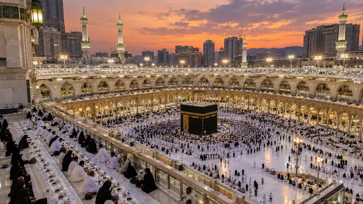 8 Günlük Umre Turu | 2.675 USD'den Başlayan Fiyatlarla | Mirat Turizm