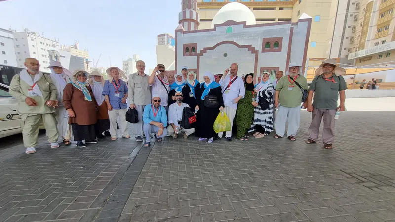 14 Günlük Umre FREEBIRD ile Direkt Uçuşlu Paket | Hudeybiye Turizm - 2