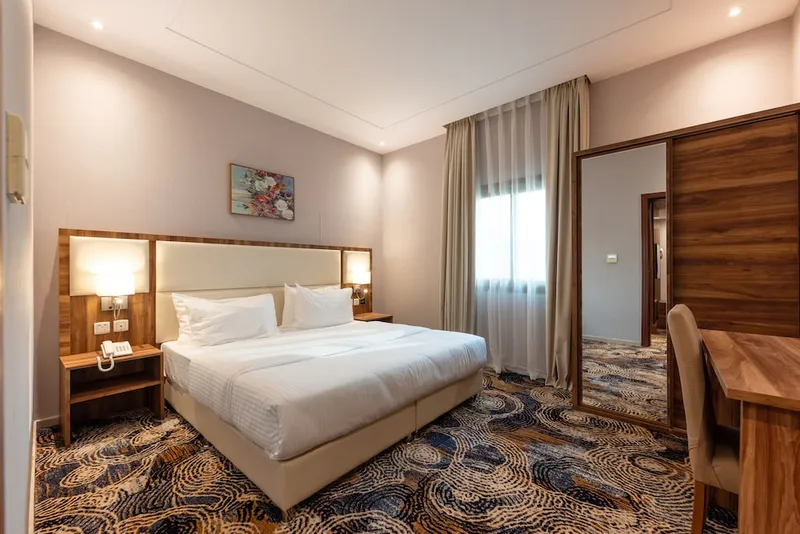 4 Yıldızlı 14 Günlük Umre Turu 11 Gece Mekke 2 Gece Medine - 9