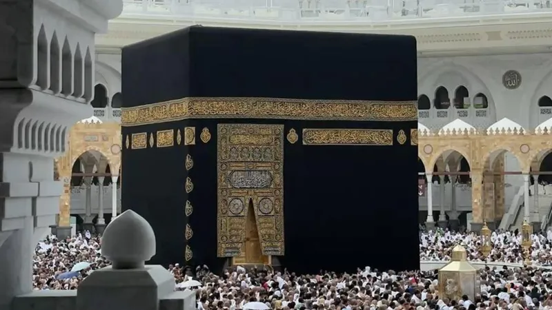 8 Kasım 2026 | 20 Günlük Umre Turu | Özmerve Turizm - 2